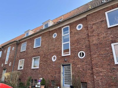 *Für Kreative* 2-Raumwohnung im Dachgeschoss