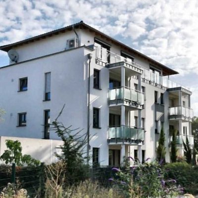 Neuwertige 3-Zimmer Wohnung im 2. OG mit Balkon in Solingen