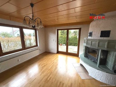 Großzügig geschnittene  4,5 Zi. Wohnung mit Holzofen und Terrasse