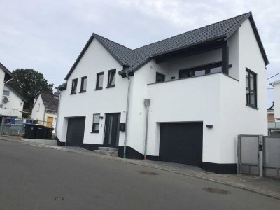 Neuwertige 3-Raum-Wohnung mit Garage in Niedernhausen