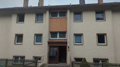 ab 01.10.25: helle, gut geschnittene 3ZKB Wohnung mit Terrasse