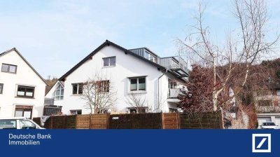 RÖSRATH-Hoffnungsthal: Dachgeschosswohnung mit Blick auf das Bergische Land