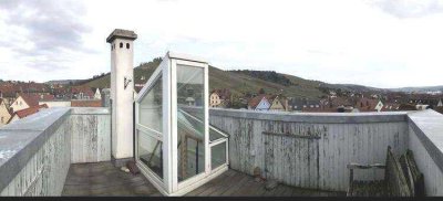 DACHTERRASSE - AUSBLICK - Große 3 Zi-Wohnung - In zentraler, ruhiger Lage von Untertürkheim
