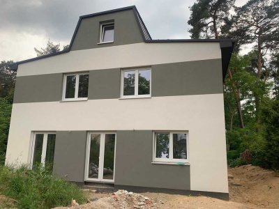 Preiswerte 5-Raum-Doppelhaushälfte mit luxuriöser Innenausstattung in Blankenfelde-Mahlow