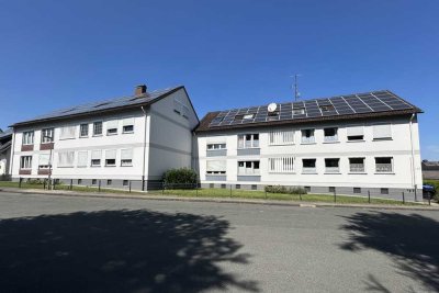 Attraktives Mehrfamilienhaus mit 13 Garagen im Extertal