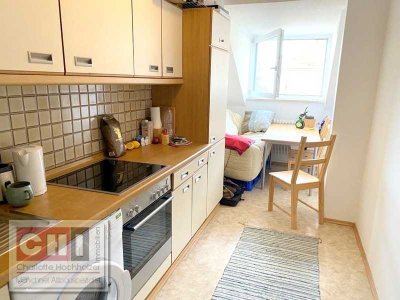 München-Glockenbachviertel  *einfach mitten drinn* helle 1 Zimmer-AB-Wohnung mit Wohnküche