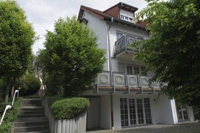 helle, geräumige DHH mit sechs Zimmern und großer Terrasse Wiesbaden, Biebrich