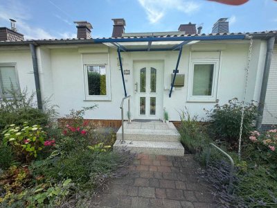 Schönes, gepflegtes Reihenhaus mit gehobener Ausstattung in der „Gartenstadt" Auefeld 359000€, 95m2