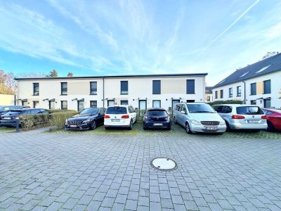 Modernes Reihenmittelhaus mit Garten und Stellplatz in familienfreundlicher Umgebung