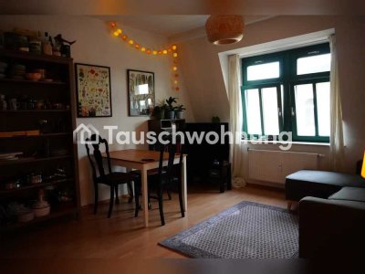 Tauschwohnung: Kleine Wohnung über den Dächern der Neustadt
