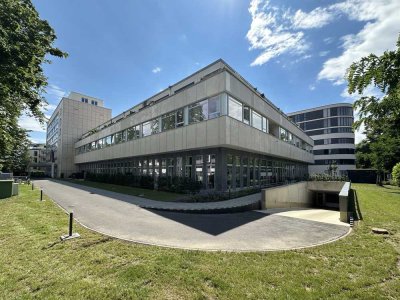 *** PENTHOUSE  am Park * 3 Zimmer * Terrasse * 04/26 * Stellplatz * top moderne EBK ***