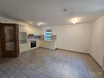 ** Ideal für Singles oder Paare** Helle 2-Zimmer-Wohnung, neue Einbauküche