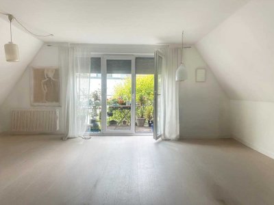 Helle 4 Zimmer Maisonettewohnung mit Balkon und Tiefgarage in Göttingen - Nikolausberg