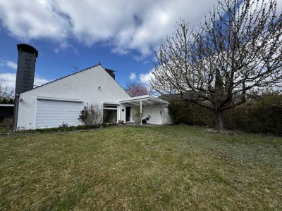 Ihr grünes Paradies: Bungalow auf selten großem 1.186 m² Grundstück
