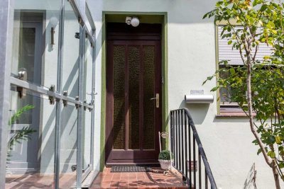 *** HELLE AUSSTATTUNG - DACHTERRASSE - FAMILIENFREUNDLICHE LAGE ***