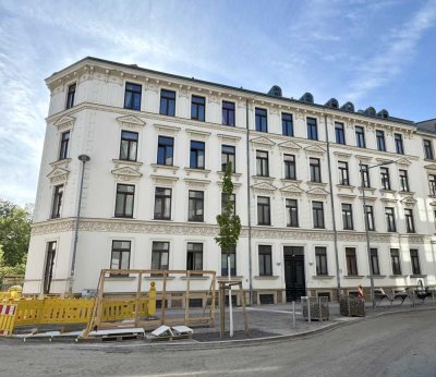 Helle 1-Raum-Wohnung mit separater Küche in zentraler Lage