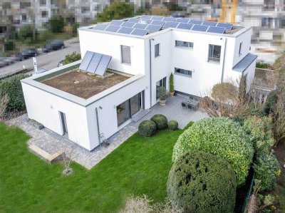 Moderne, freistehende, energieeffiziente Villa in Neubauqualität in Heidelberg-Handschuhsheim