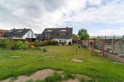 Schicke Doppelhaushälfte (2014) in gepflegter-ruhiger Lage Neubrandenburgs