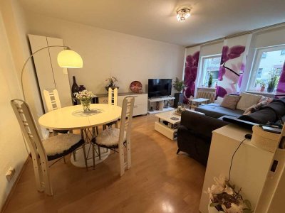 Sehr gepflegte 2 Zimmer EG Wohnung mit Loggia und Hobbykeller in zentraler Lage von Bonn