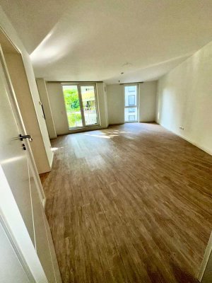 Moderne großzügiges 2-Zimmer-Wohnung in gehobener Ausstattung mit TG, Balkon, EBK, Keller absofort