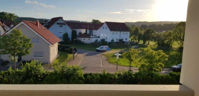 2,5 - Zimmer Wohnung mit Balkon zu vermieten