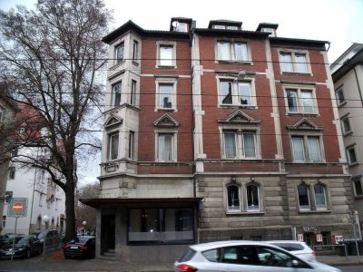 Im Jahr 2021 komplett neu renovierte 2-Zimmer-Wohnung in unmittelbarer Ulmer Citynähe.
