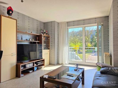 *** Helle 2 Zimmer + großer Balkon + TG-Stellplatz ***