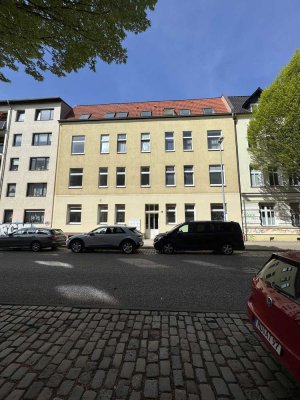 Geräumige 4 Raumwohnung im EG mit Terrasse