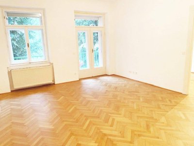 ALTBAUWOHNUNG mit Südbalkon -- GARAGE möglich