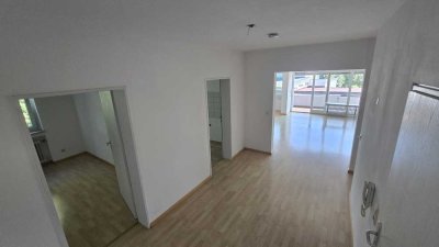 ruhige und großzügige 3 Zimmerwohnung in Toplage von Gundelfingen. Ruhig in einer Sackgasse gelegen.