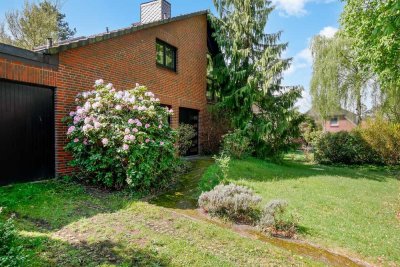 Gartenidylle in Moorrege - Architektenhaus mit Charakter und Entwicklungspotential