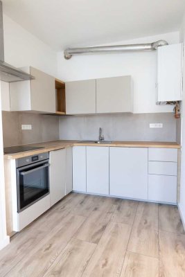 Sanierte 2 Zimmer Wohnung mit gehobener Innenausstattung in Düsseldorf Friedrichstadt
