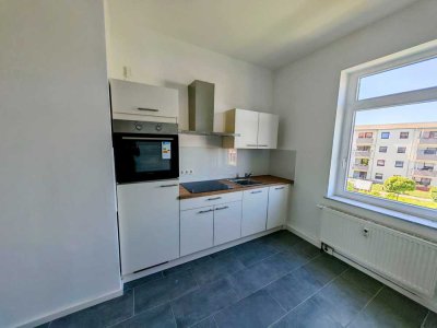 2 Zimmer Wohnung in Bitterfeld - Einbauküche - Goitzscheblick