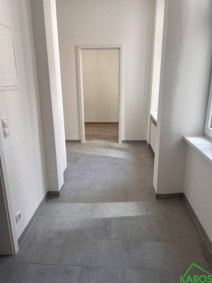 GENERALSANIERTE 2-ZIMMER-ALTBAU *ERSTBEZUG NACH KATEGORIEANHEBUNG*