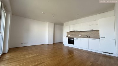 Kompakte 3-Zimmer-DG-Wohnung mit MEGA-WEST-TERRASSE (23m²) nahe Akademiepark