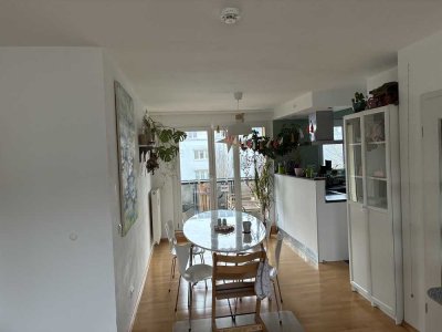 Attraktive 3-Zimmer-Wohnung mit Südbalkon in Pfersee-Nord (Augsburg)
