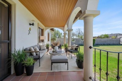 Haus am See mit Arkaden und mediterranem Charakter – viel Platz, viele Möglichkeiten, viel Ruhe