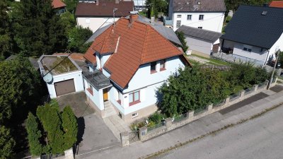 Kompaktes Wohnhaus mit Keller in Bahnhofsnähe 4 Schlafzimmeri