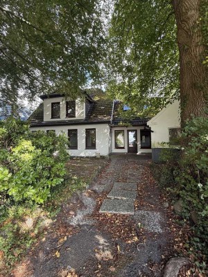 !! Großzügiges Einfamilienhaus nur 250 m vom Wasser entfernt !!