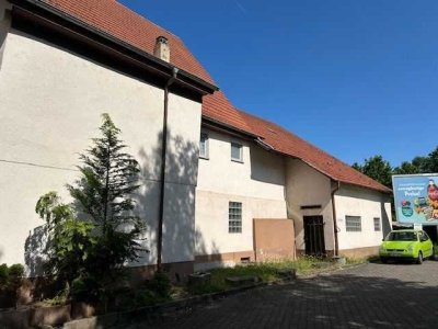 Vielseitiges Einfamilienhaus in Neuffen mit großzügigen Grundstück - Raum für handwerkliche Ideen