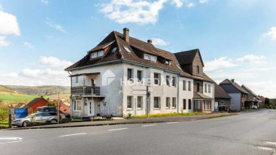 Vielseitig nutzbar & sofort verfügbar: Einfamilienhaus mit ELW und schönem Grundstück