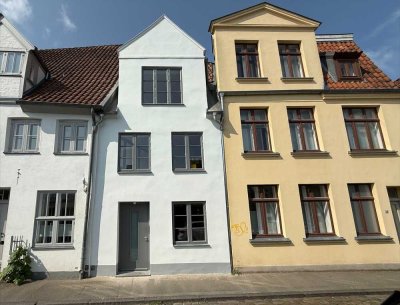 Historisches Stadthaus in der Lübecker Altstadt – Erstbezug