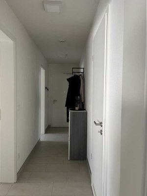 Geschmackvolle 2 - Zimmer Wohnung mit großem Balkon