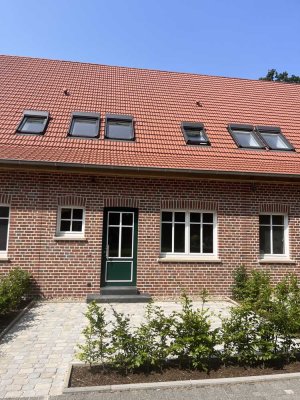 Ortsnahe Neubauwohnung im Grünen – Erstbezug ab 01.09.