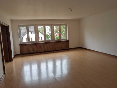 Charmante Altbauwohnung im Herzen der Kurstadt Bad Dürrheim mit Einbauküche und Balkon