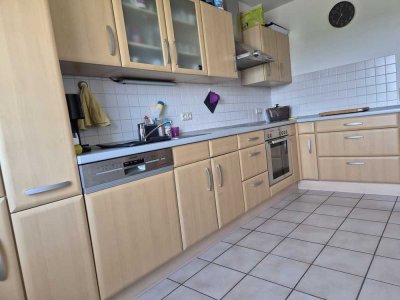 Schöne 5-Zimmer-Wohnung mit EBK und Balkon in Röfingen