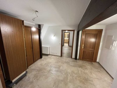 Attraktive gemütliche 3,5-Zimmer-Dachgeschosswohnung in Andernach