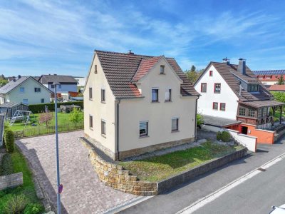 Charmantes, modernisiertes Wohnhaus mit großem Garten in Ebersdorf b. Coburg