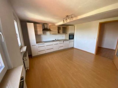 Schöne 3-Zi.-DG-Wohnung im Zentrum von Neustadt a. d. Waldnaab