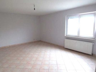 Frisch gestrichen! Schöne 2-Zi-Wohnung mit Balkon, Mainz-Laubenheim